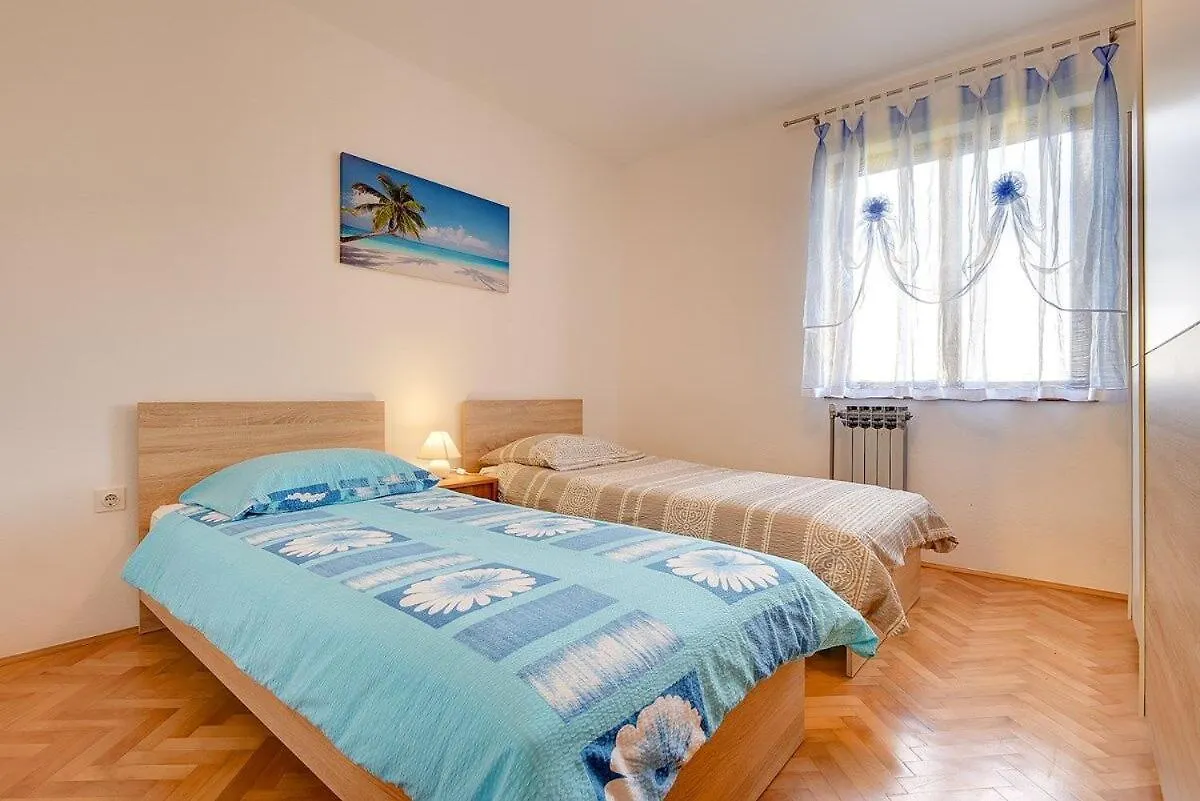 Apartment Sissano Liznjan 0*,  Croatia
