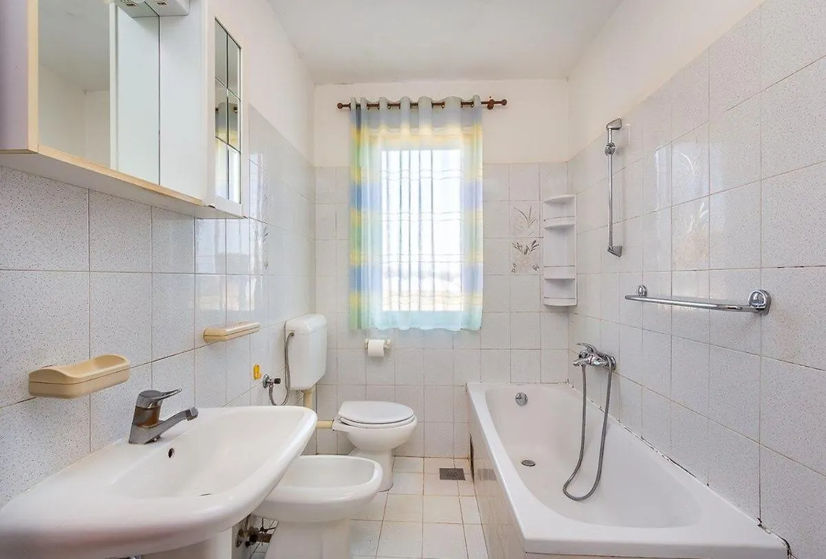 Apartment Sissano Liznjan Croatia